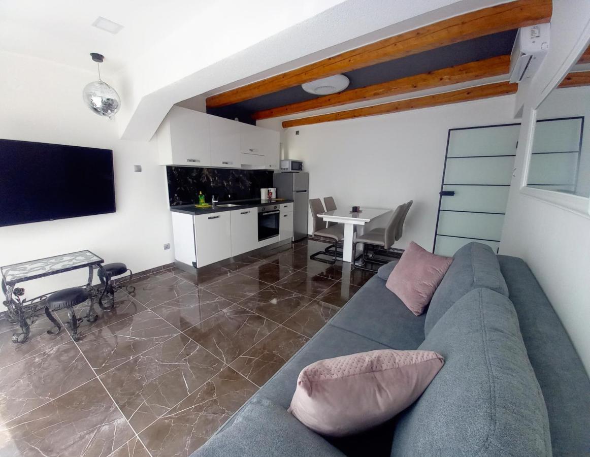 La Catedral Apartment Sveti Petar  Luaran gambar