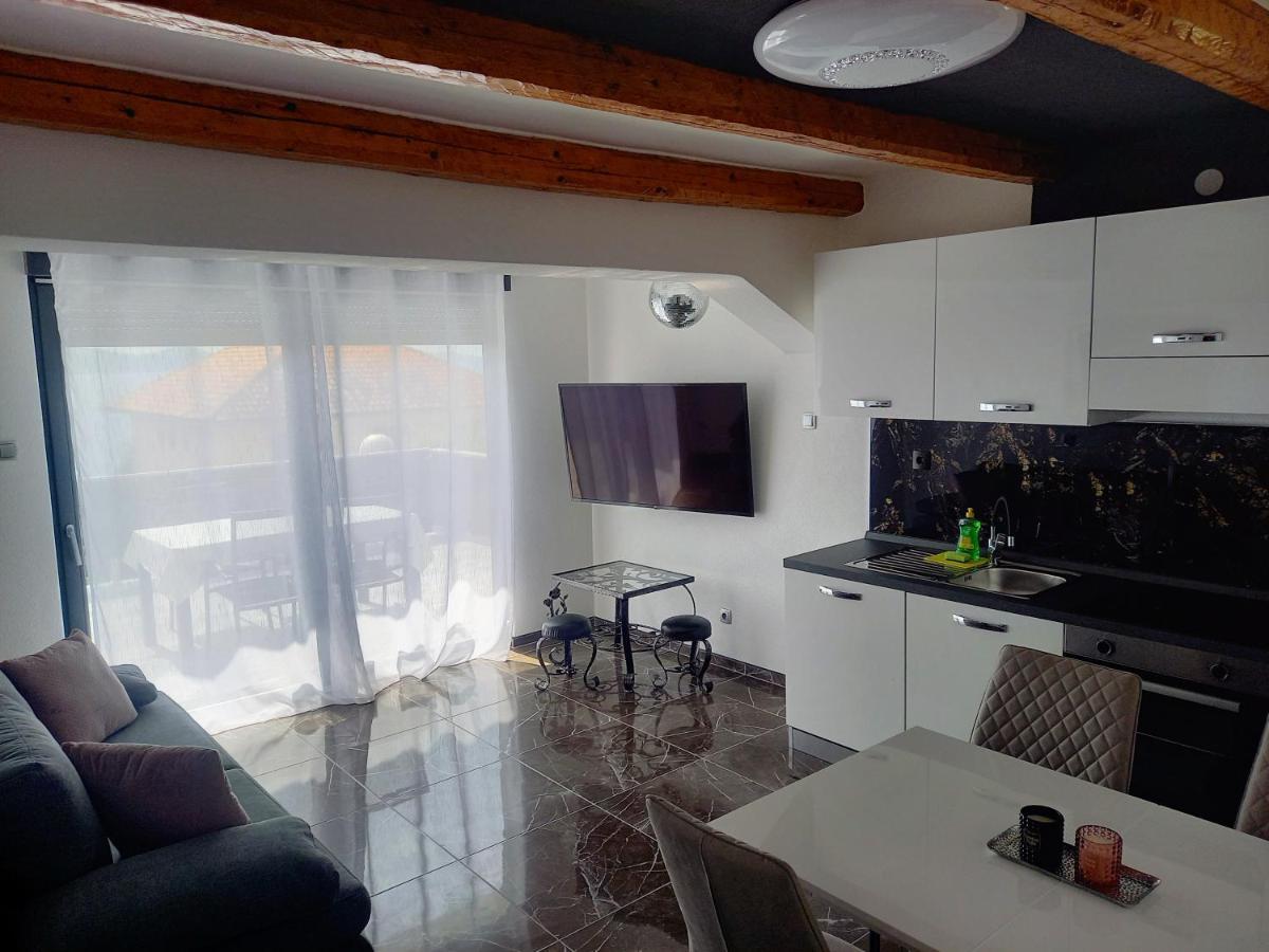 La Catedral Apartment Sveti Petar  Luaran gambar
