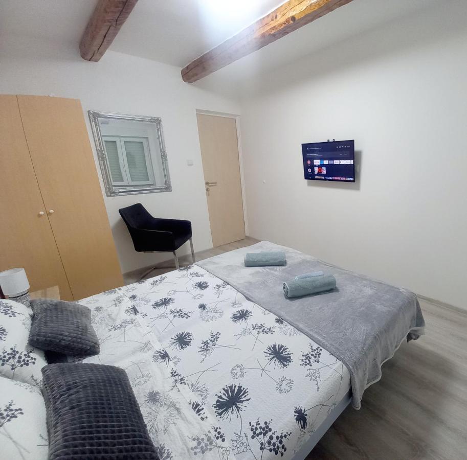 La Catedral Apartment Sveti Petar  Luaran gambar